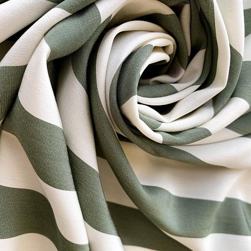 Шелк натуральный К32-228 молочно-зеленый принтованный